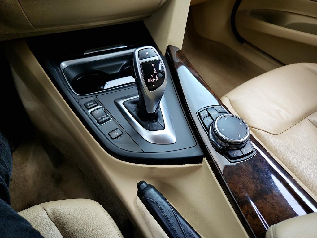 2015 BMW 3 Series - $8,250