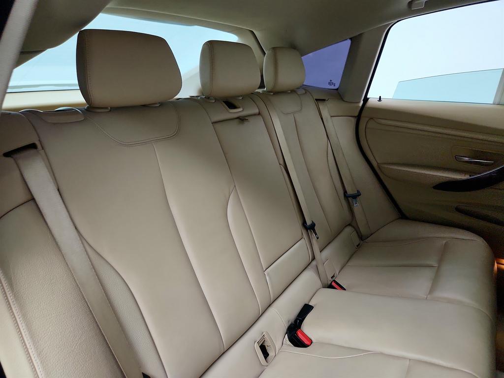 2015 BMW 3 Series - $8,250