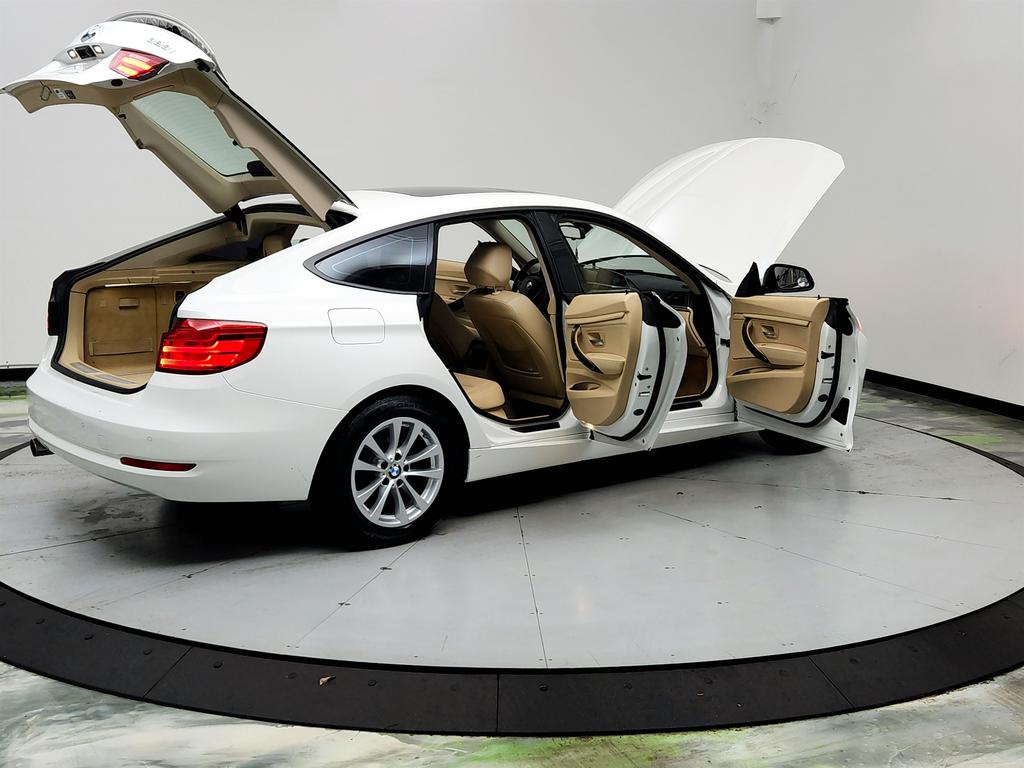 2015 BMW 3 Series - $8,250