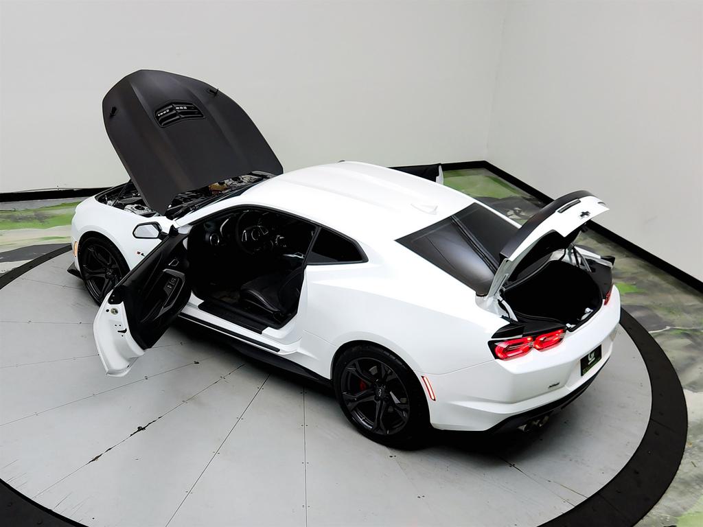 2021 Chevrolet Camaro - $39,995