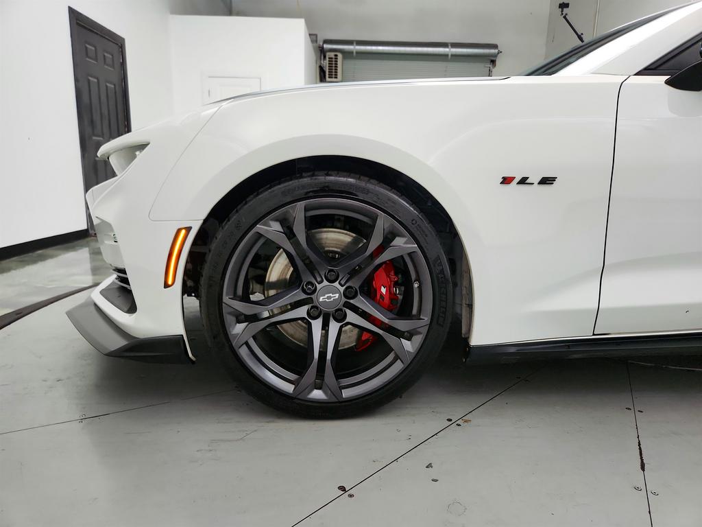 2021 Chevrolet Camaro - $39,995