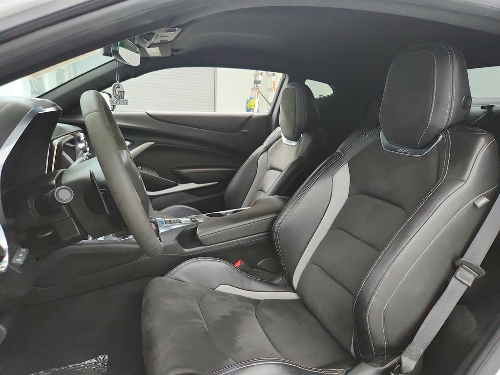 2021 Chevrolet Camaro - $39,995