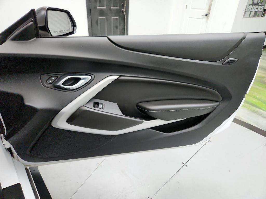 2021 Chevrolet Camaro - $39,995