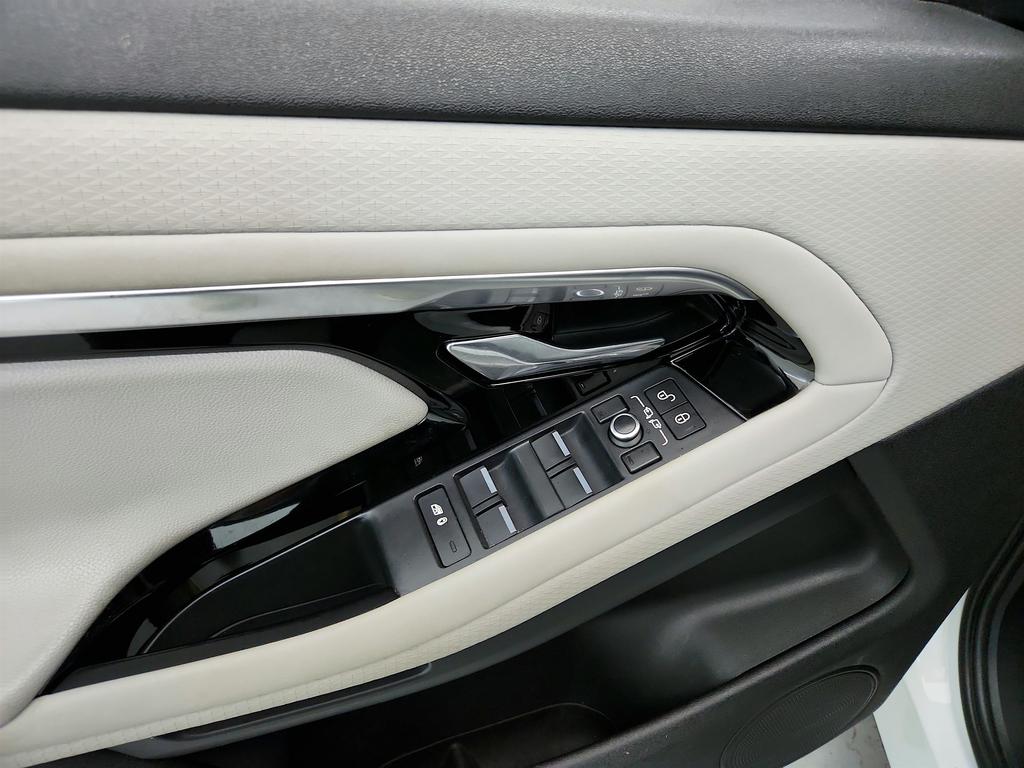 2020 Land Rover Range Rover Evoque - $16,250