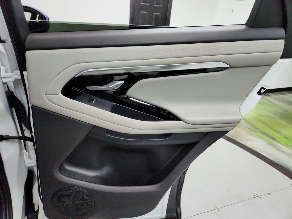 2020 Land Rover Range Rover Evoque - $16,250