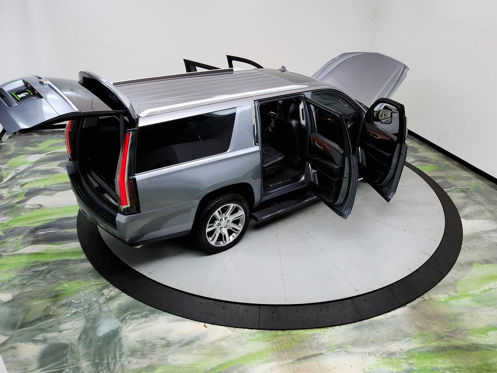 2019 Cadillac Escalade - $27,795