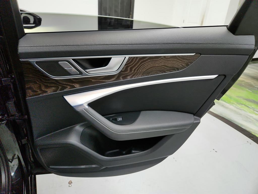 2020 Audi A6 - $16,350