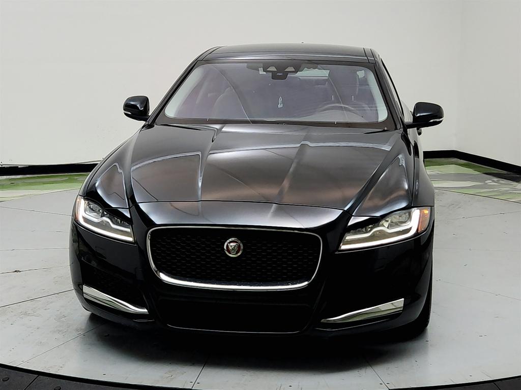 2016 Jaguar XF - $10,550