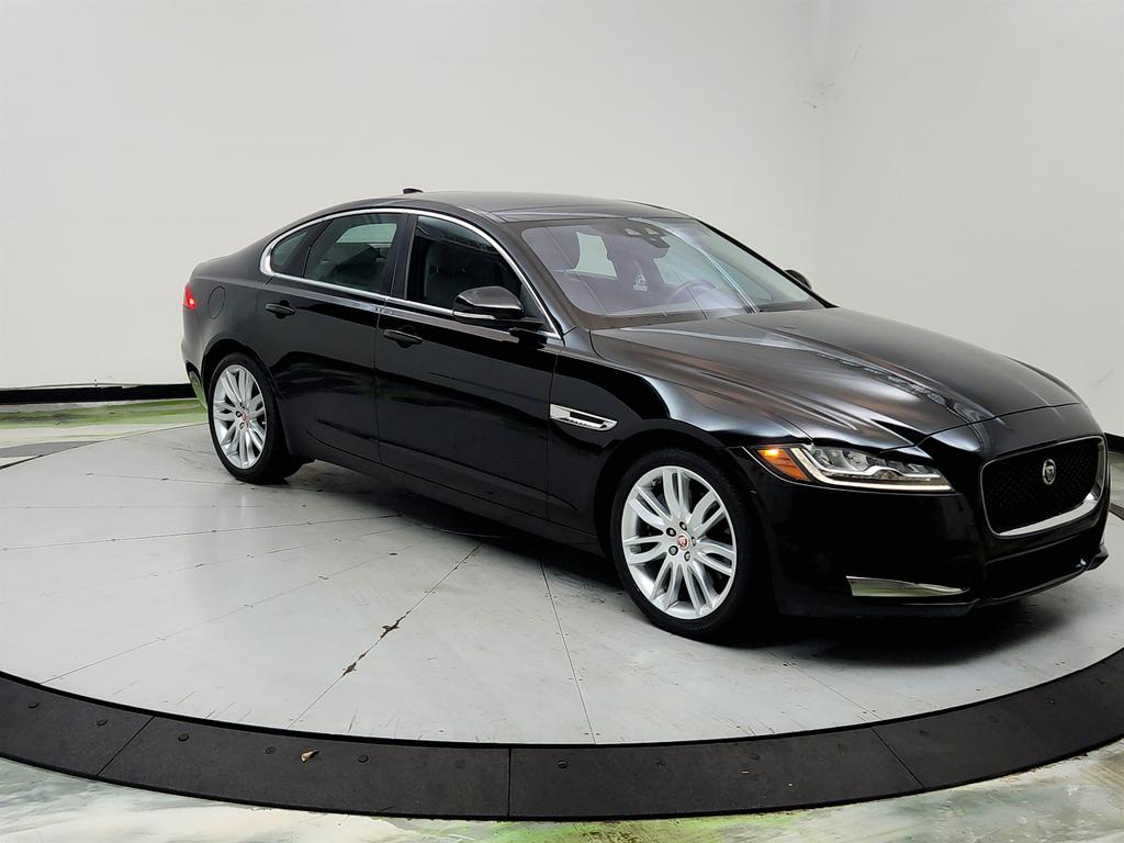 2016 Jaguar XF - $10,550