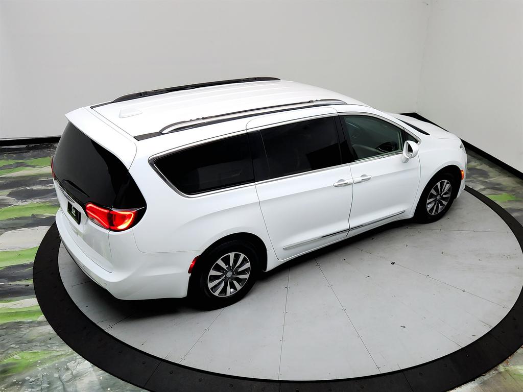 2020 Chrysler Pacifica - $13,951