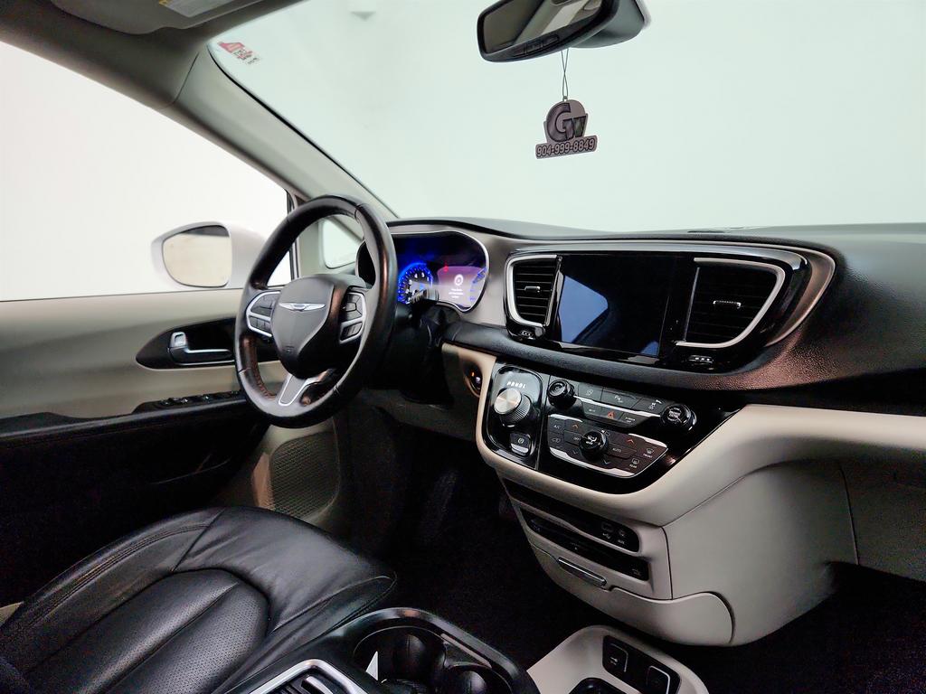 2020 Chrysler Pacifica - $13,951