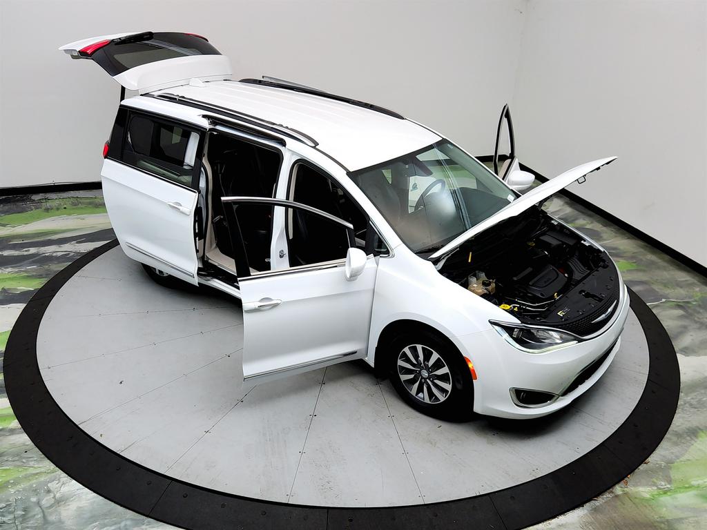 2020 Chrysler Pacifica - $13,951