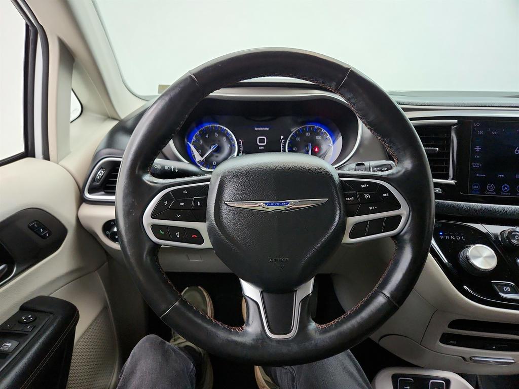2020 Chrysler Pacifica - $13,951