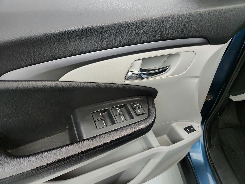 2017 Honda Pilot - $8,995