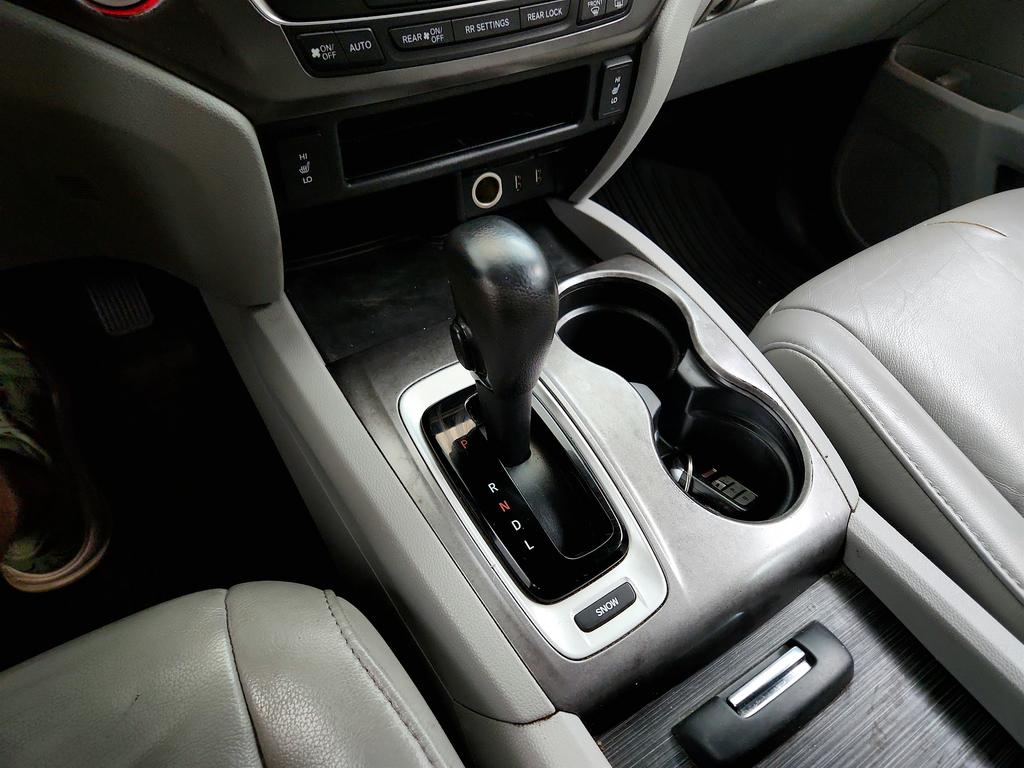 2017 Honda Pilot - $8,750