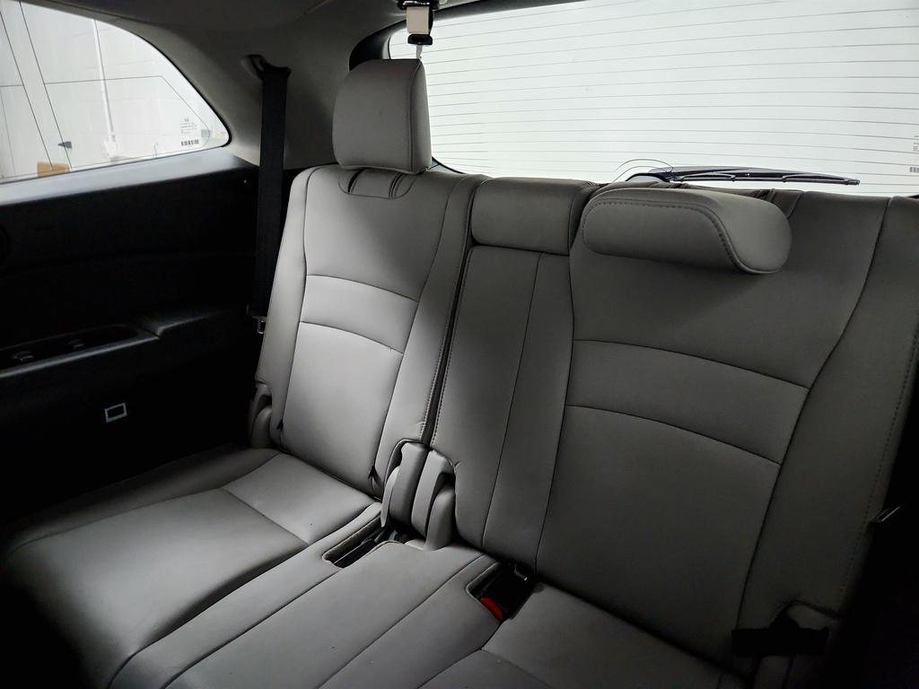 2017 Honda Pilot - $8,995