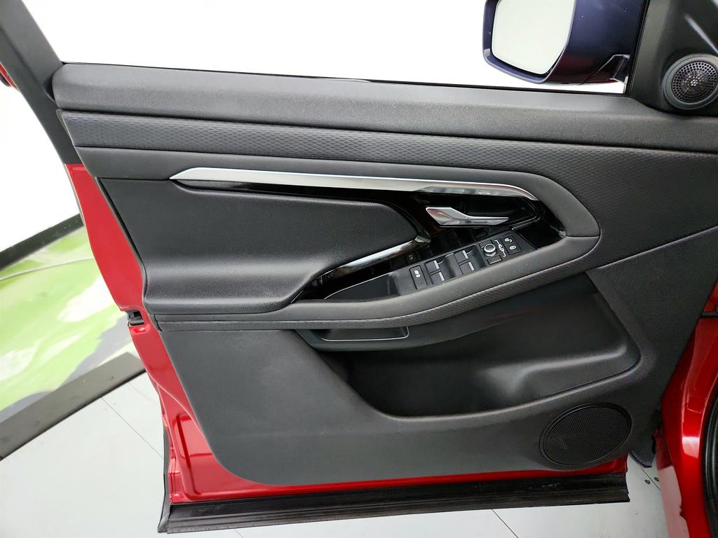 2020 Land Rover Range Rover Evoque - $13,850