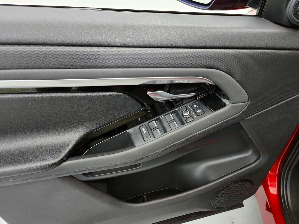 2020 Land Rover Range Rover Evoque - $13,850