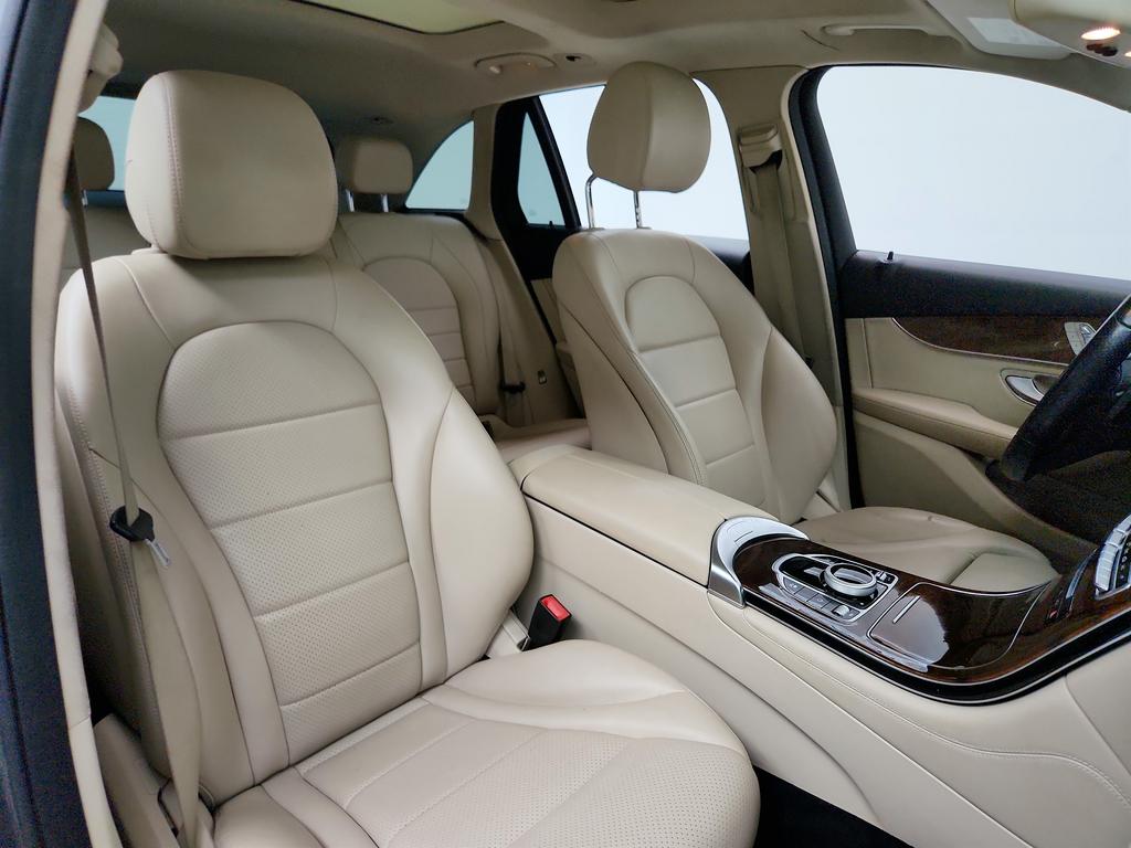 2018 Mercedes-Benz C-Class - $12,350