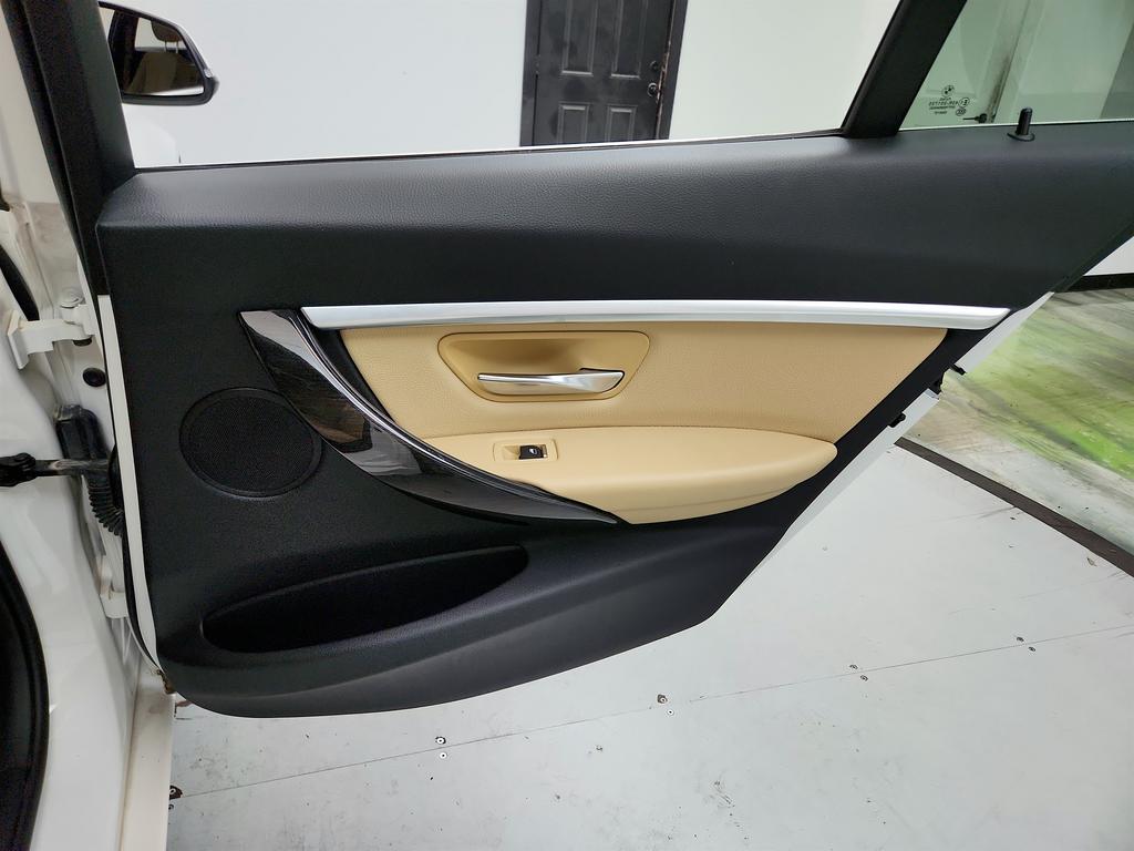 2018 BMW 330i - $8,350