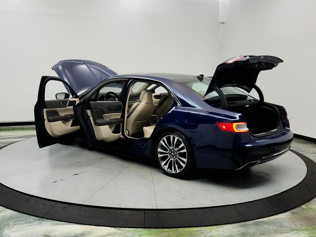 2018 Lincoln Continental - $10,350