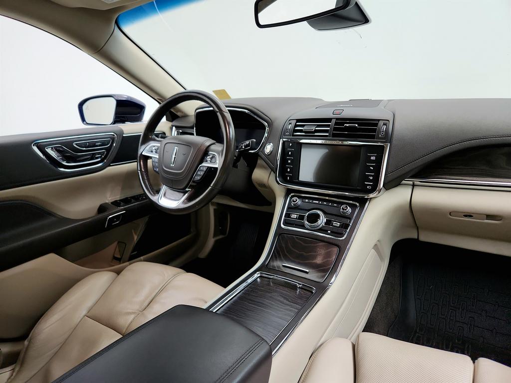 2018 Lincoln Continental - $10,350