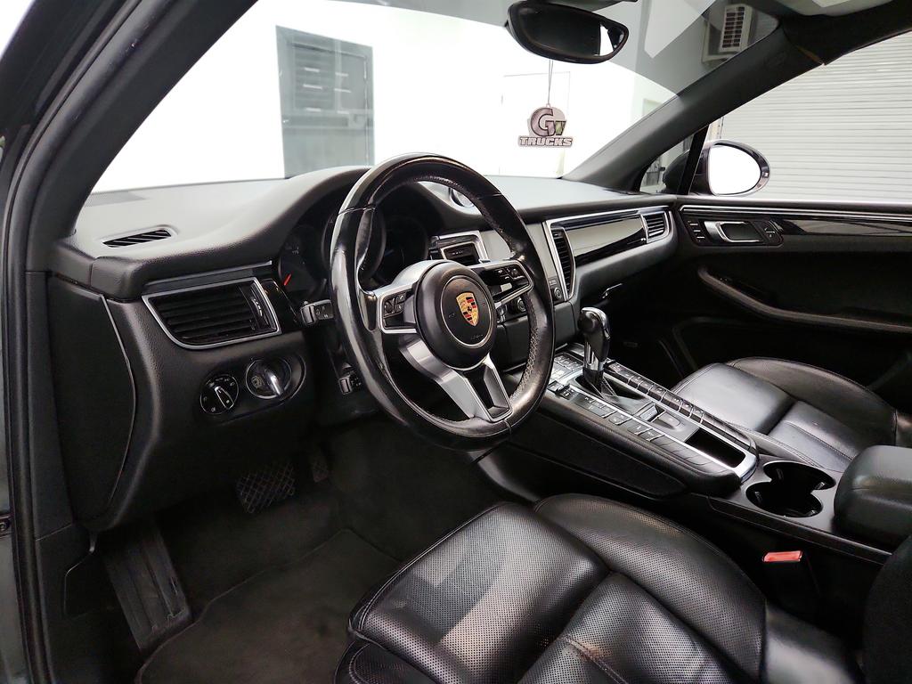 2017 Porsche Macan - $11,350