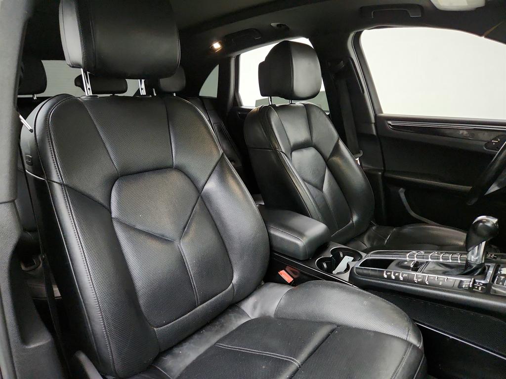 2017 Porsche Macan - $11,350
