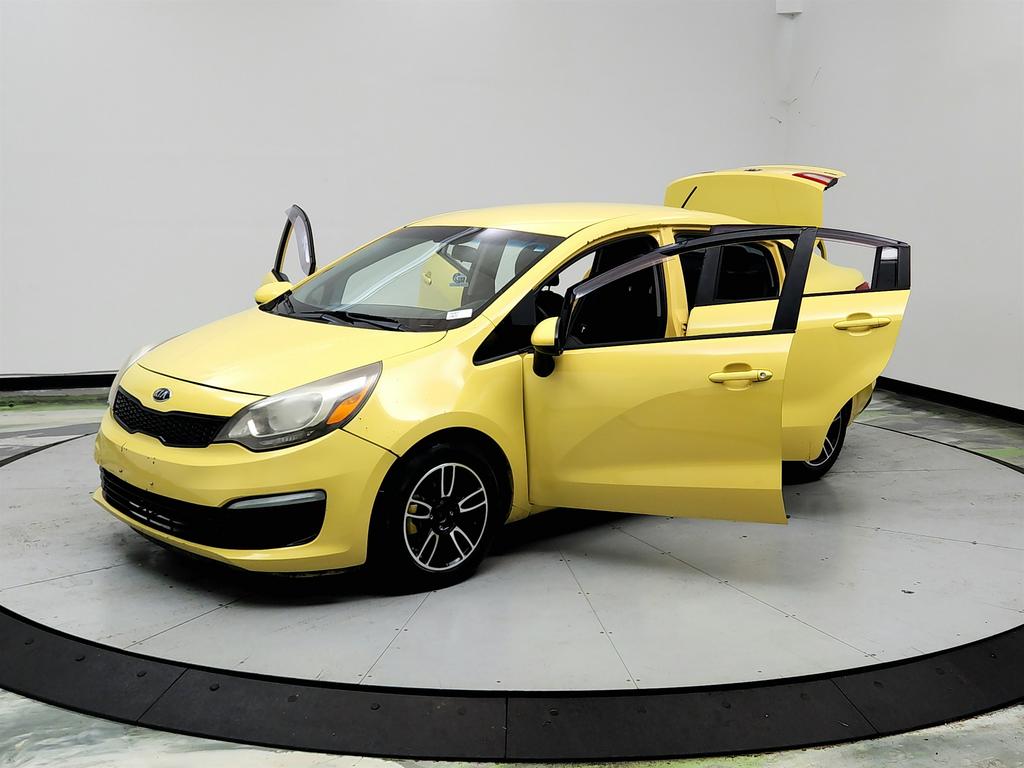 2016 Kia Rio - $2,650