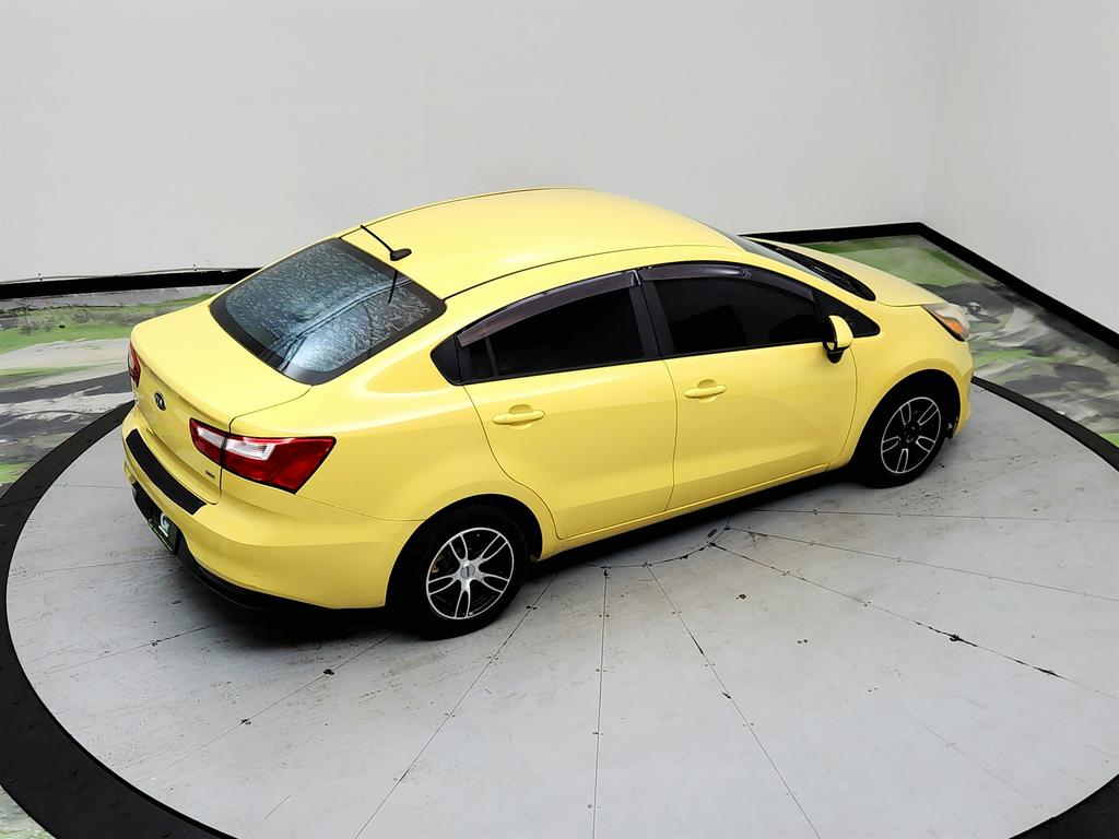 2016 Kia Rio - $2,650