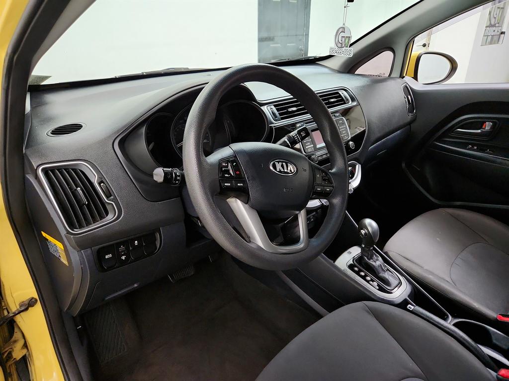 2016 Kia Rio - $2,650
