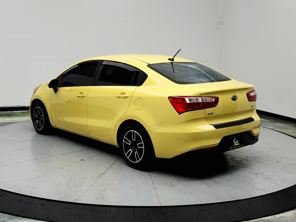 2016 Kia Rio - $2,650