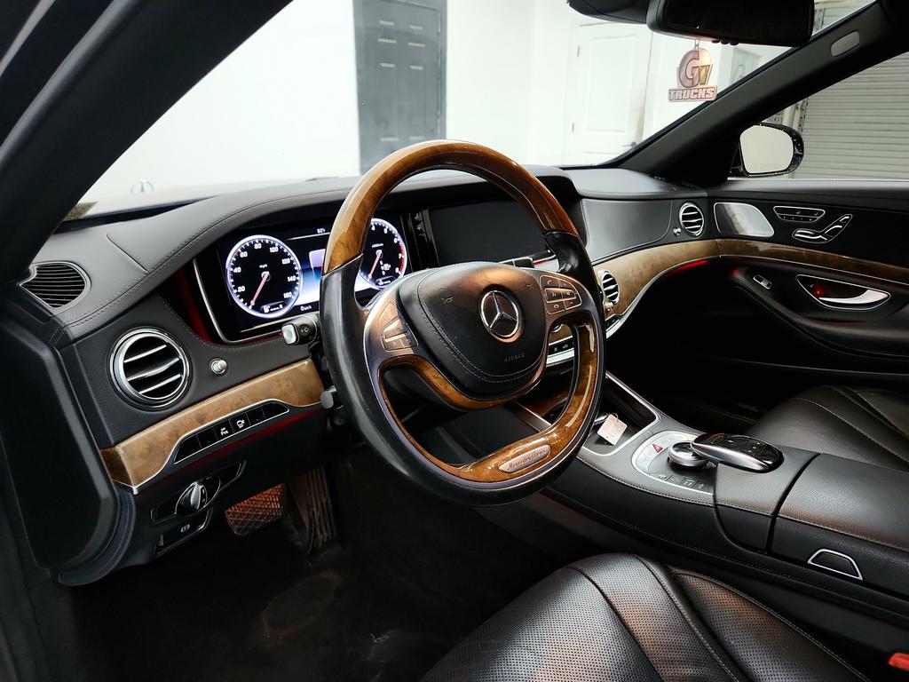 2015 Mercedes-Benz S Class - $17,750