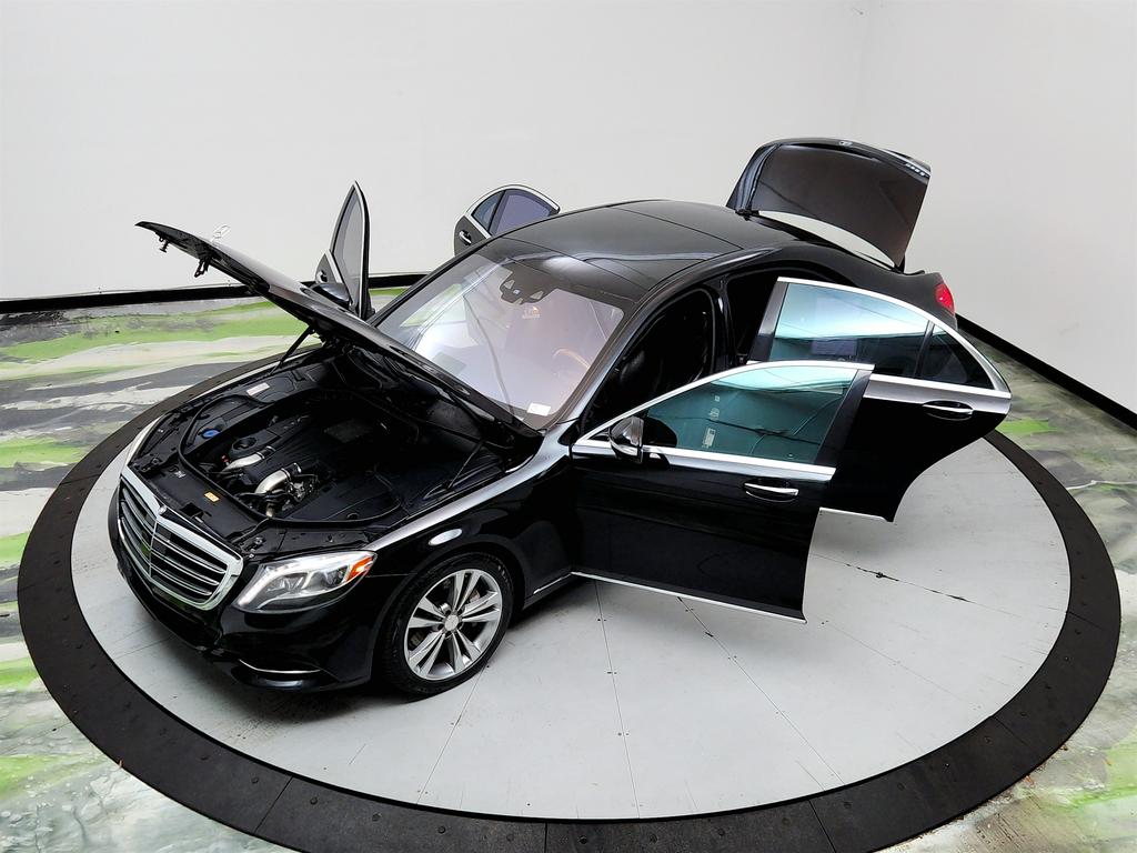 2015 Mercedes-Benz S Class - $17,750