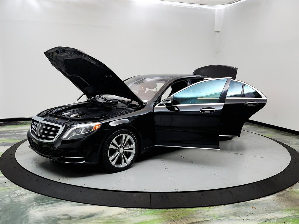 2015 Mercedes-Benz S Class - $17,750