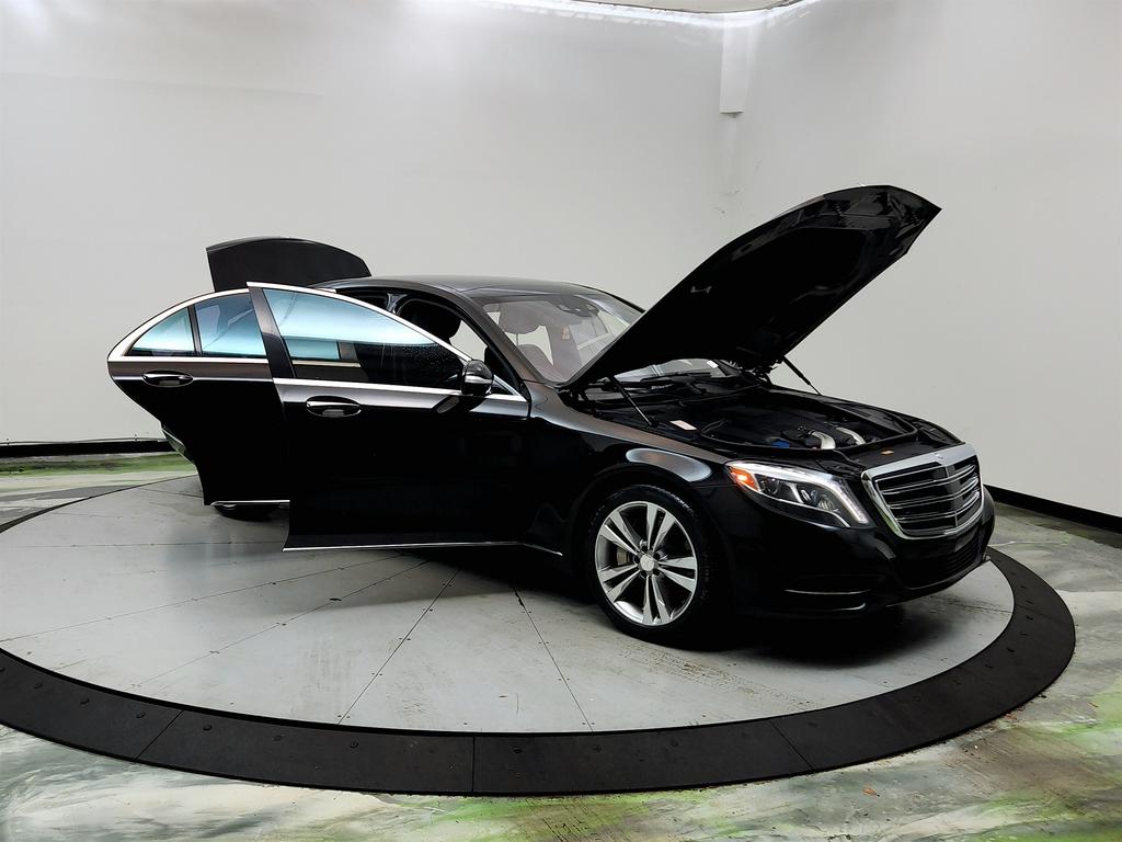 2015 Mercedes-Benz S Class - $17,750