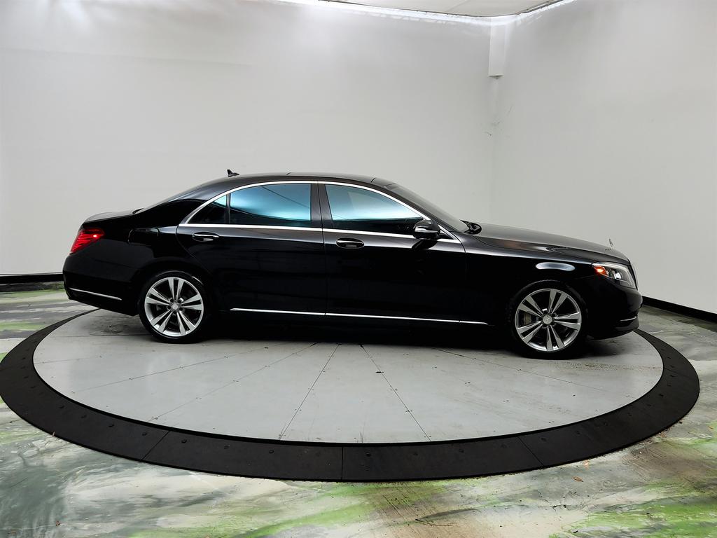 2015 Mercedes-Benz S Class - $17,750