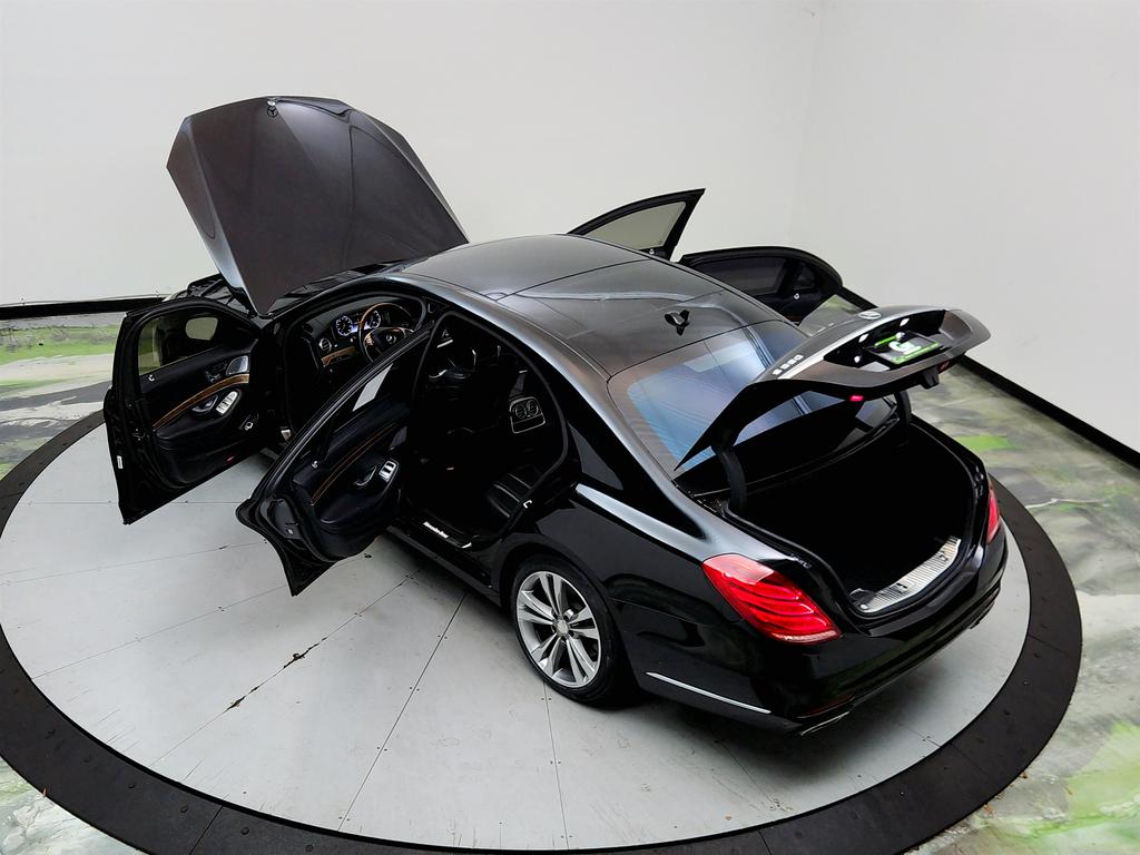 2015 Mercedes-Benz S Class - $17,750