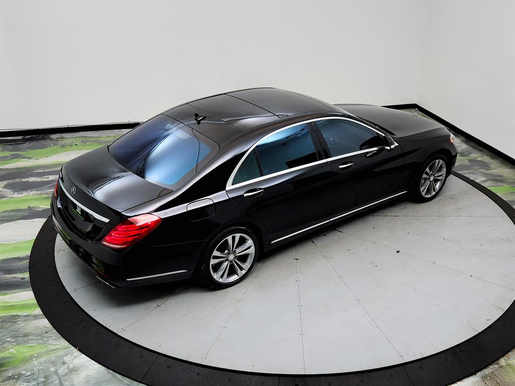 2015 Mercedes-Benz S Class - $17,750