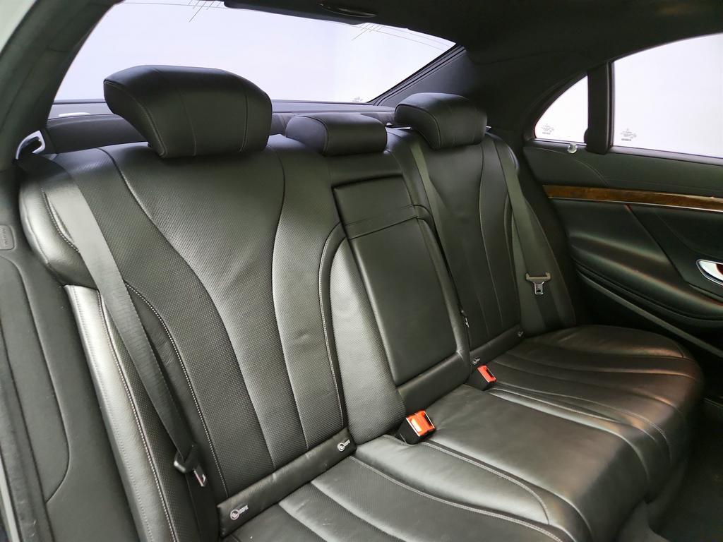 2015 Mercedes-Benz S Class - $17,750