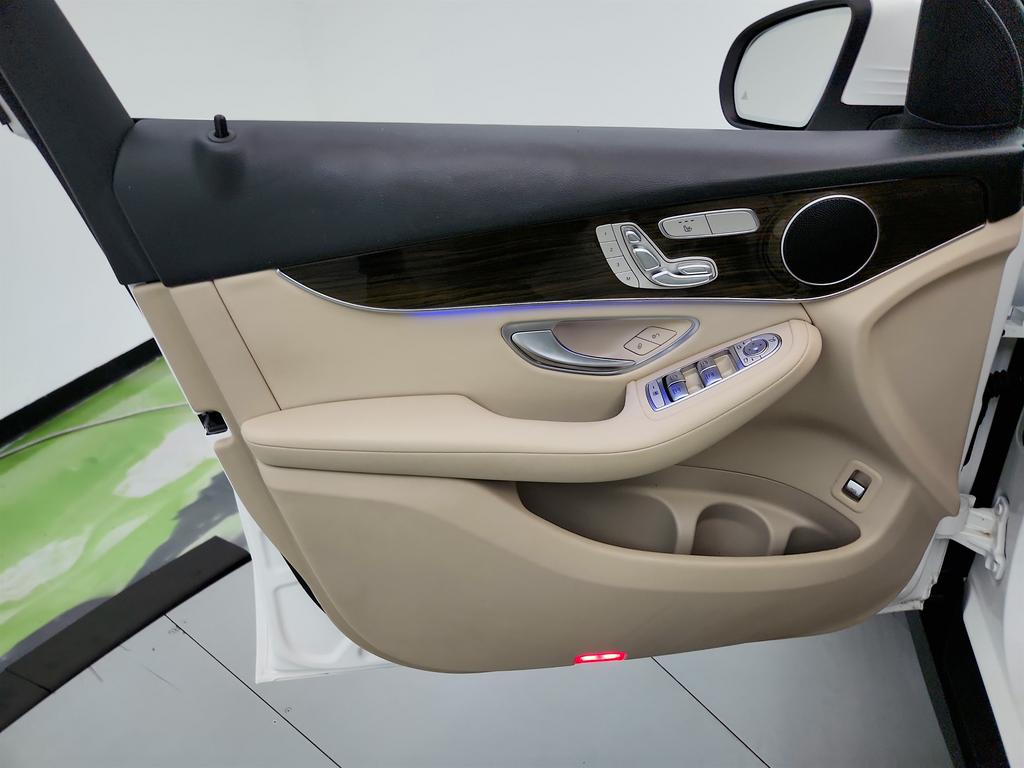 2021 Mercedes-Benz C-Class - $20,895