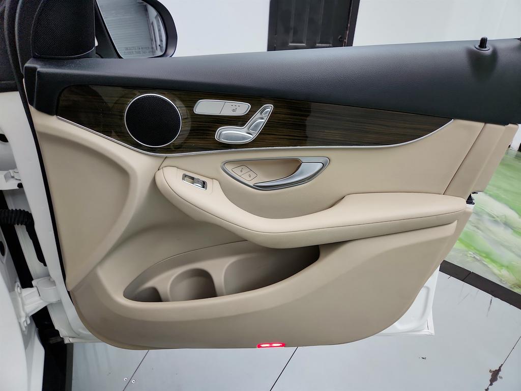 2021 Mercedes-Benz C-Class - $20,895