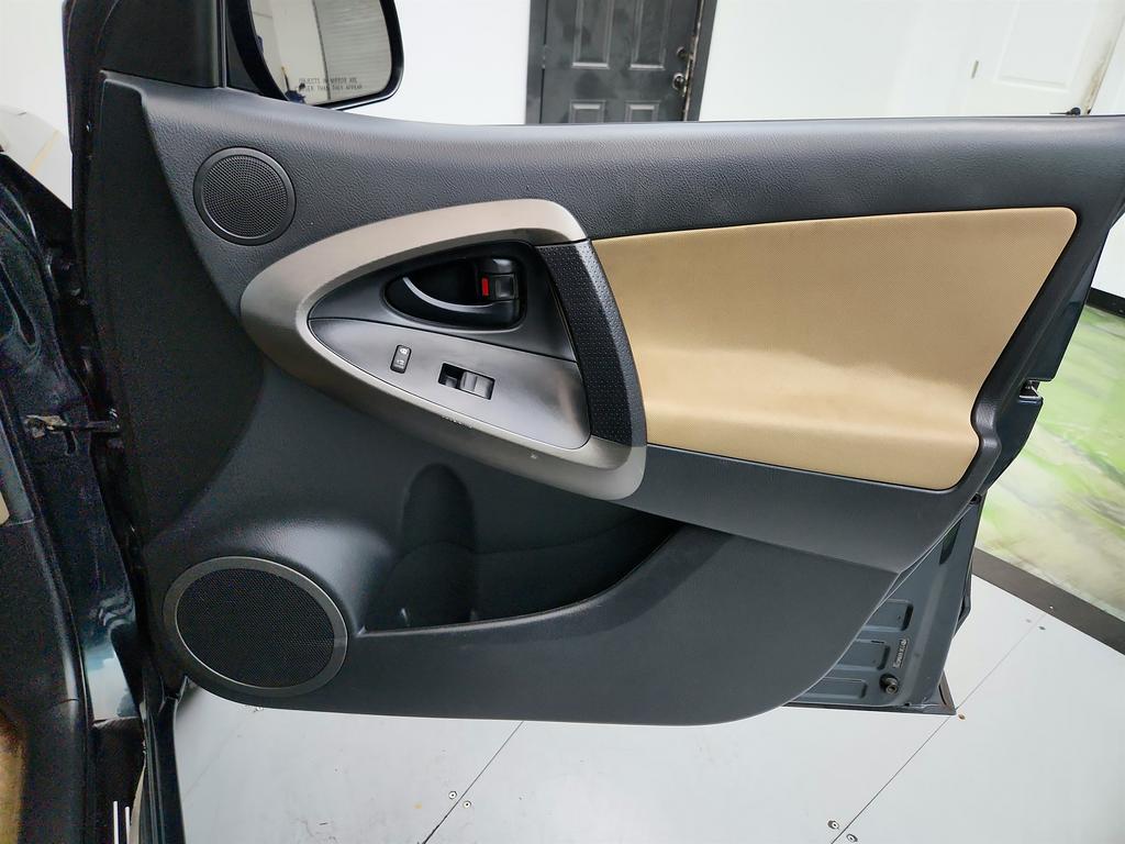 2011 Toyota RAV4 - $6,550