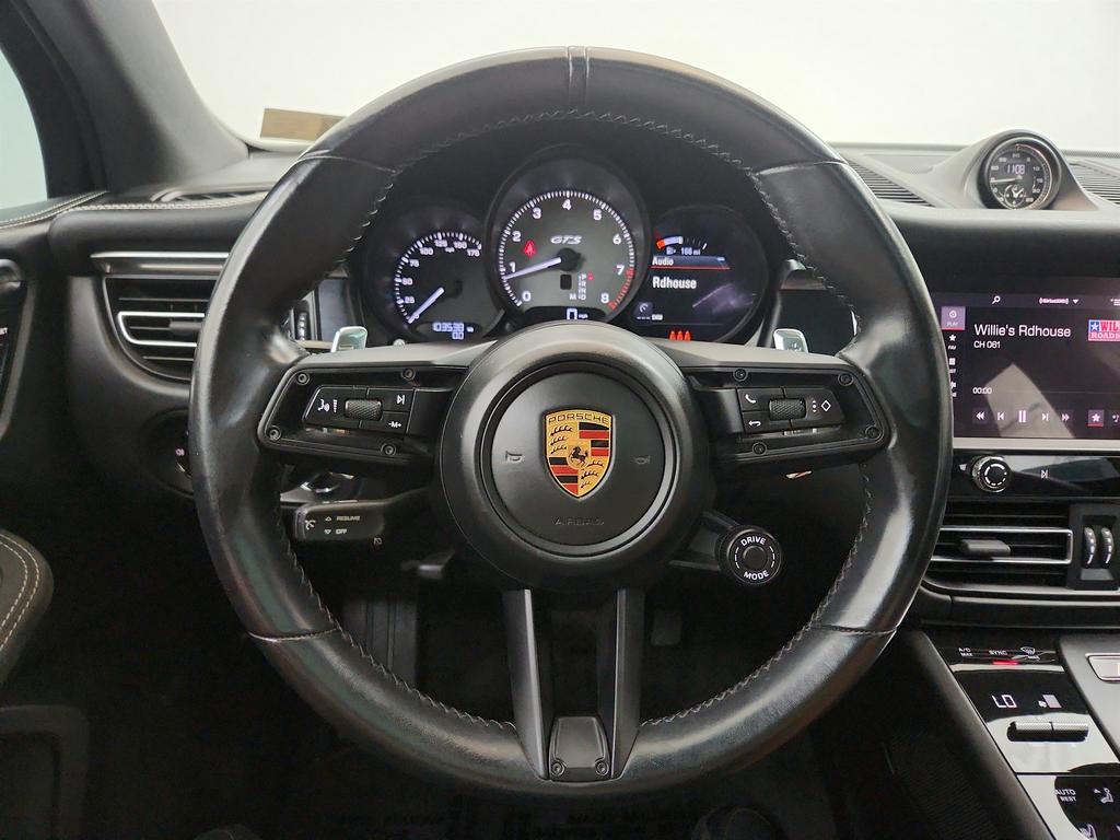 2022 Porsche Macan - $46,650