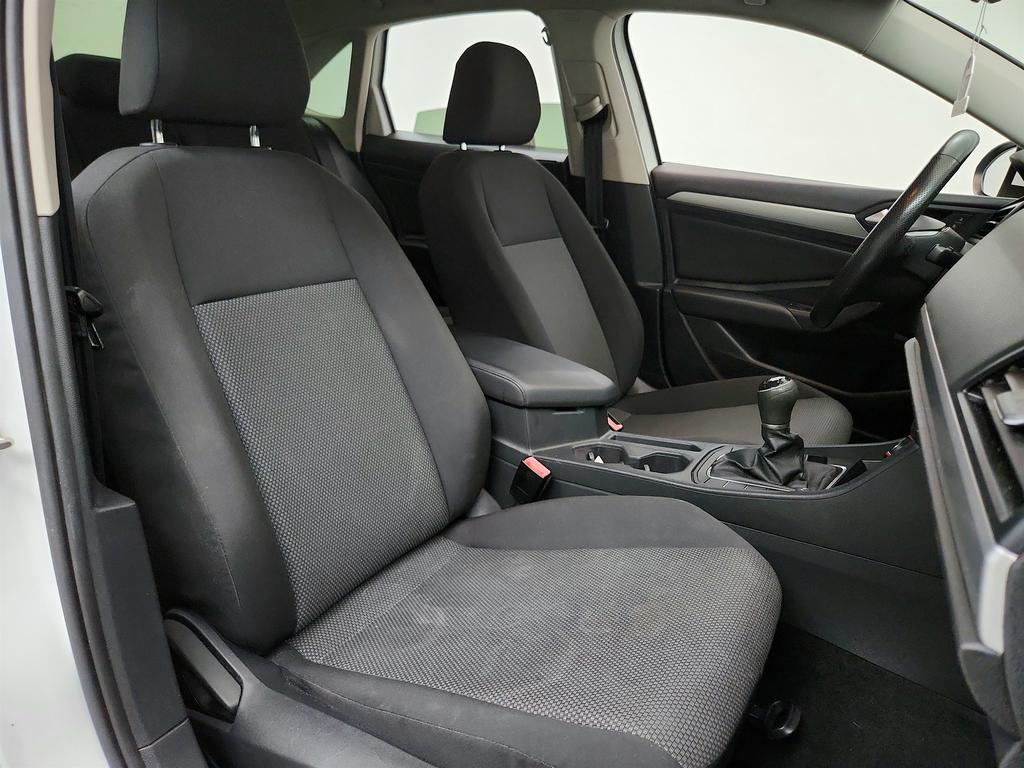 2019 Volkswagen Jetta - $9,950
