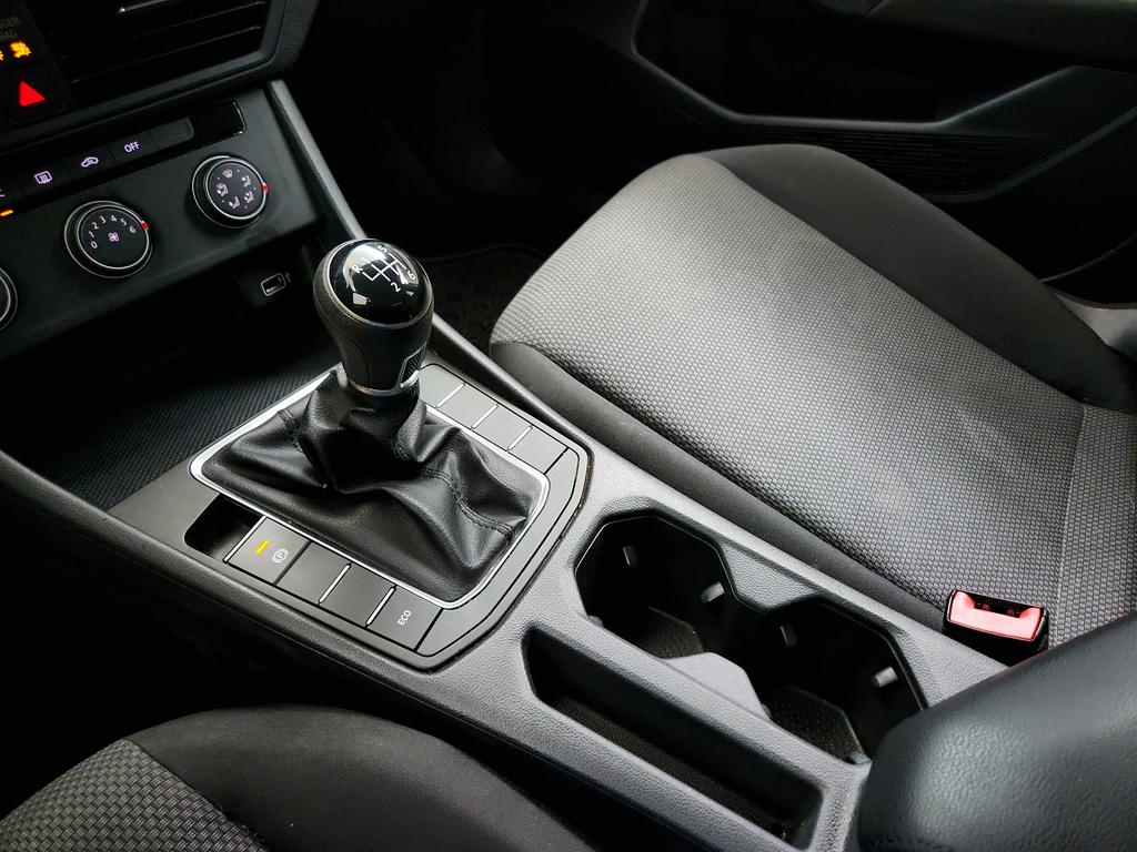 2019 Volkswagen Jetta - $9,950