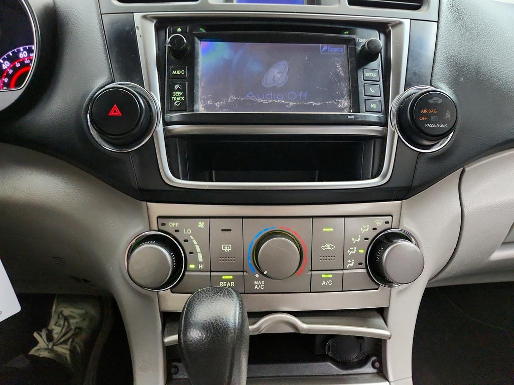 2013 Toyota Highlander - $5,995