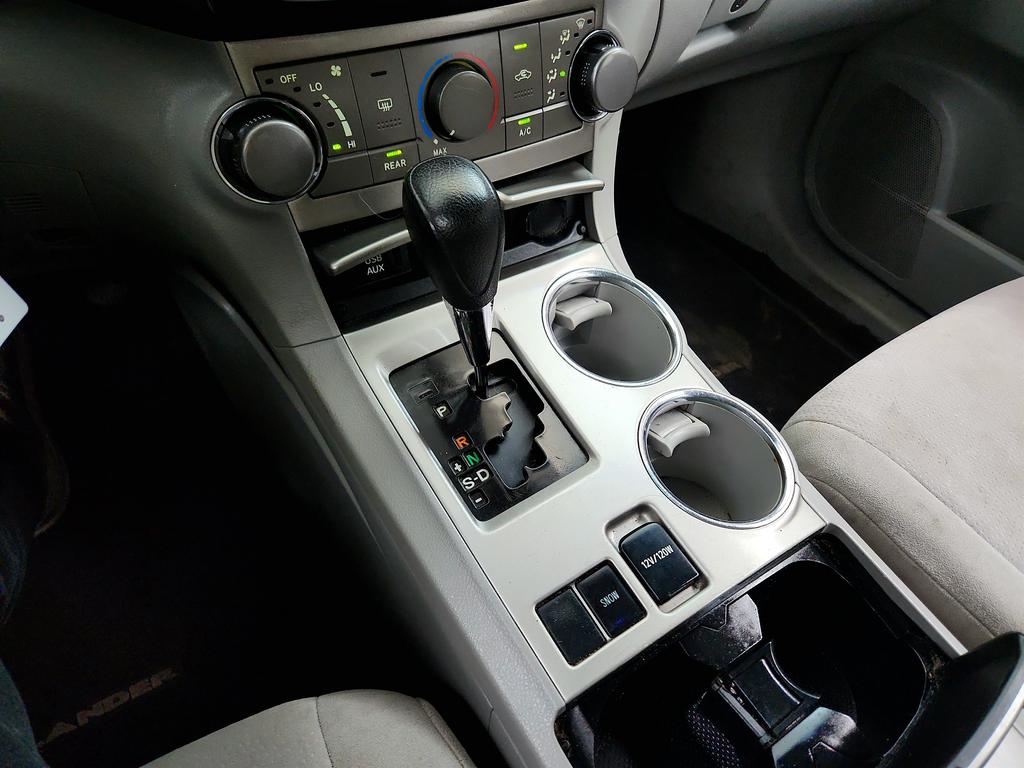 2013 Toyota Highlander - $5,995