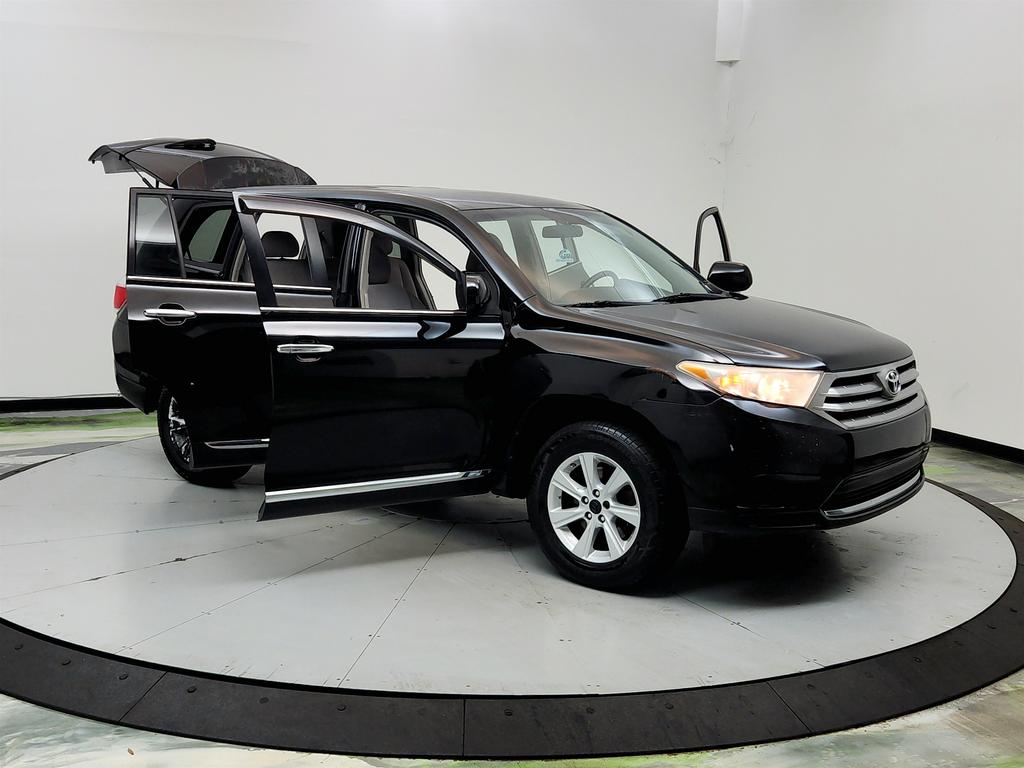 2013 Toyota Highlander - $5,995