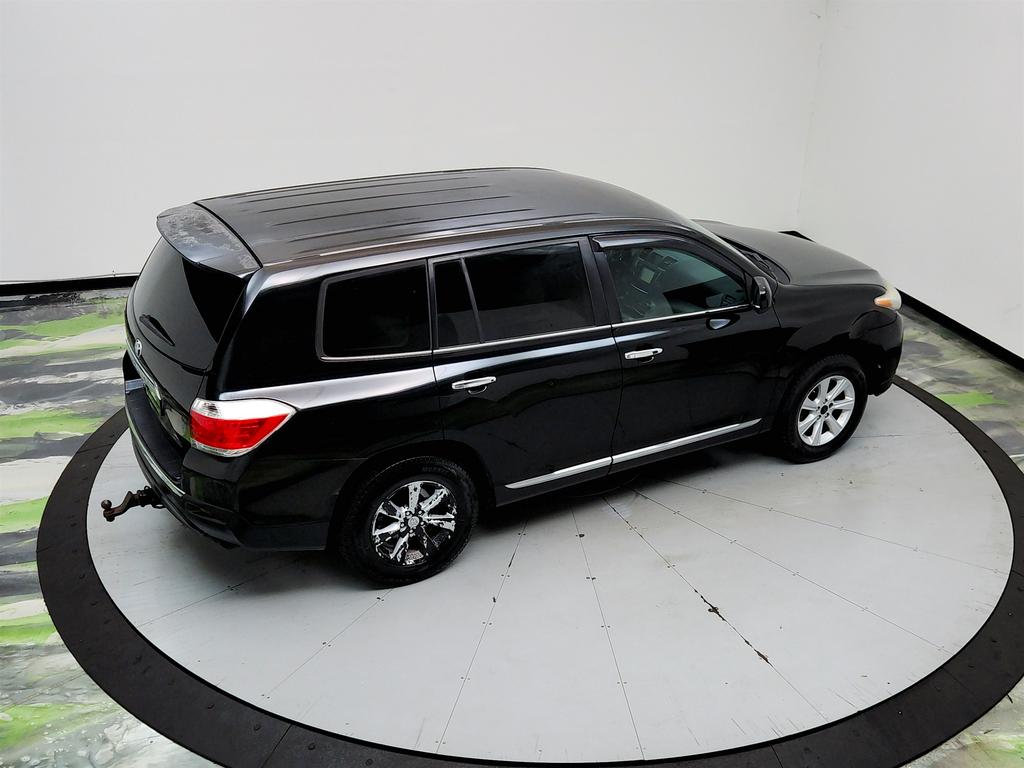 2013 Toyota Highlander - $5,995